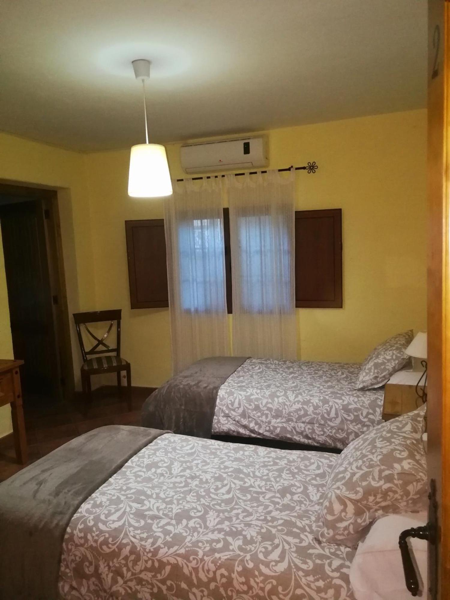 Casa Rural Balcon Del Camino Viejo Валенсия-де-Алькантар Экстерьер фото