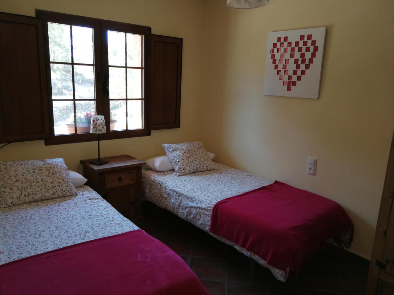 Casa Rural Balcon Del Camino Viejo Валенсия-де-Алькантар Экстерьер фото